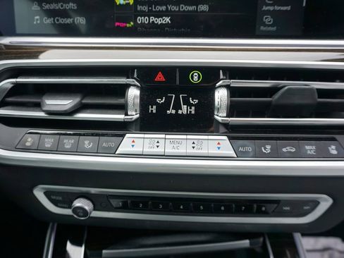 Used 2023 BMW X5 xDrive40i w/ Luxury Seating Package image 13