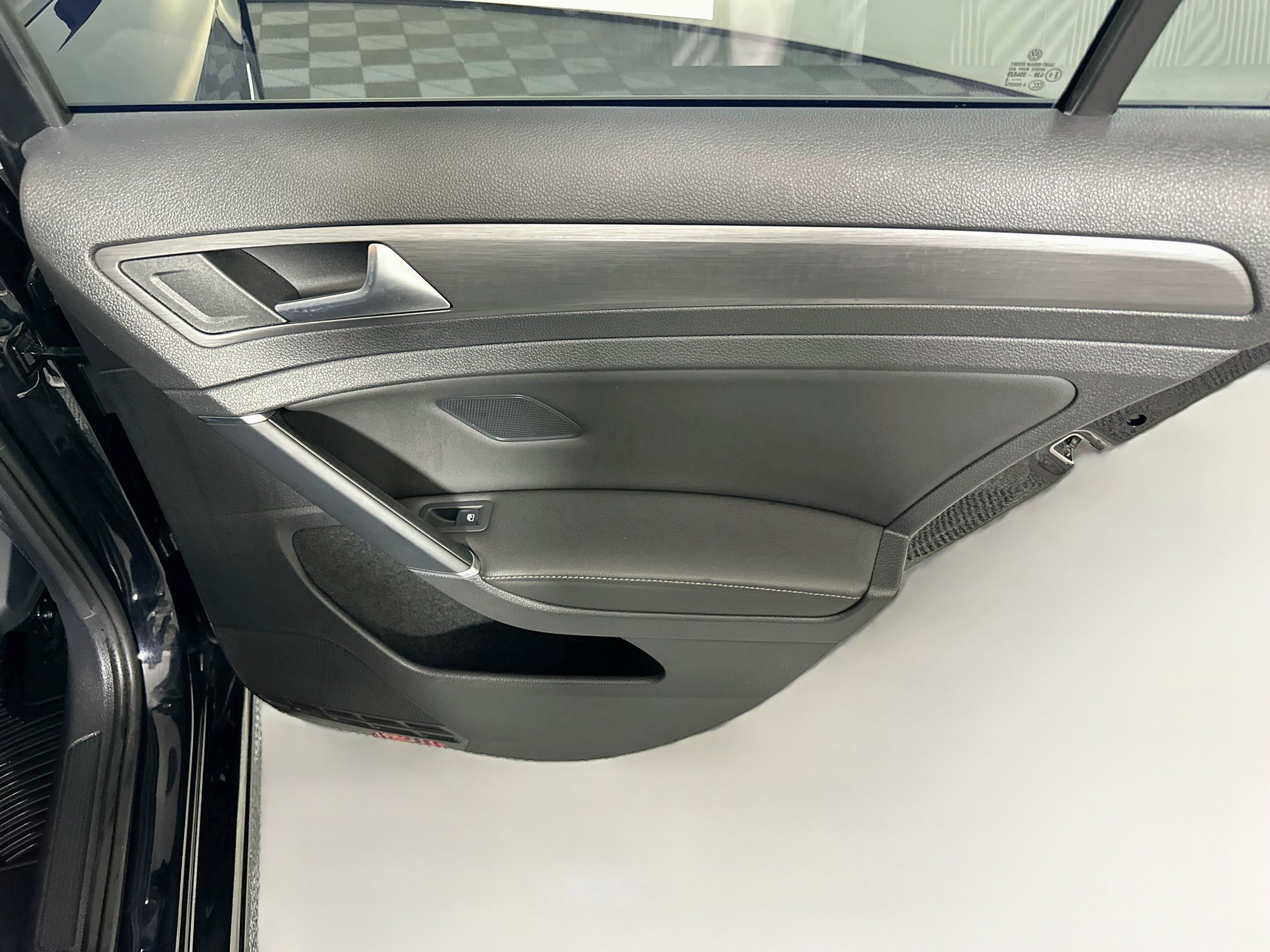 Used 2019 Volkswagen Golf SE FWD image 29