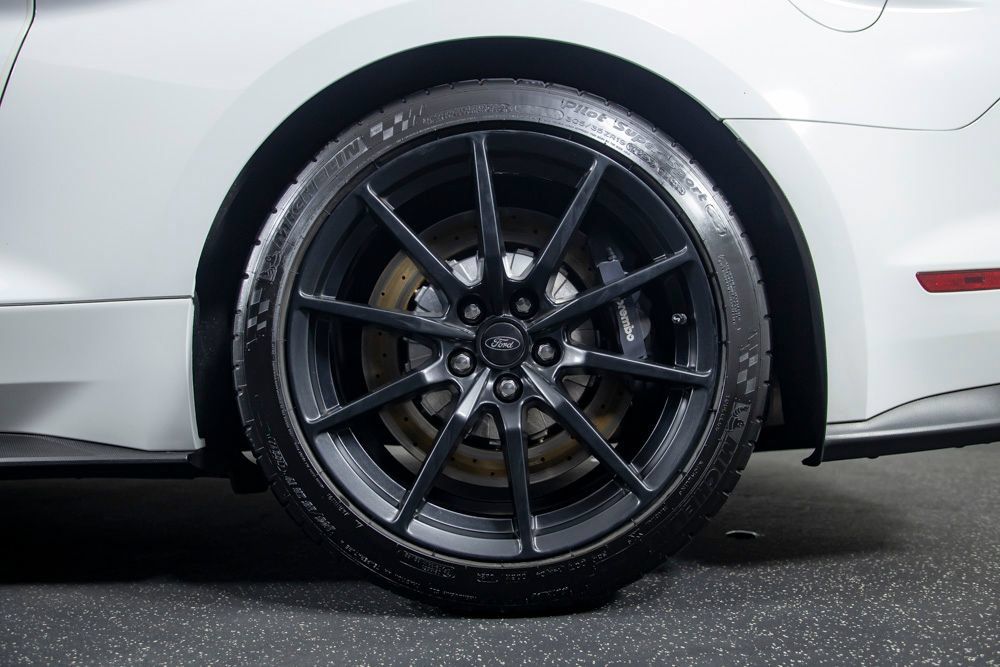 Used 2018 Ford Mustang Shelby GT350 RWD image 26