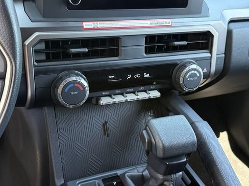 Used 2026 Toyota 4Runner SR5 AWD/4WD image 21