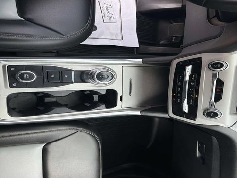 Used 2023 Ford Explorer XLT w/ Equipment Group 202A AWD/4WD image 29