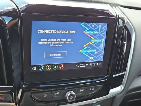 Used 2024 Chevrolet Traverse RS FWD image 15
