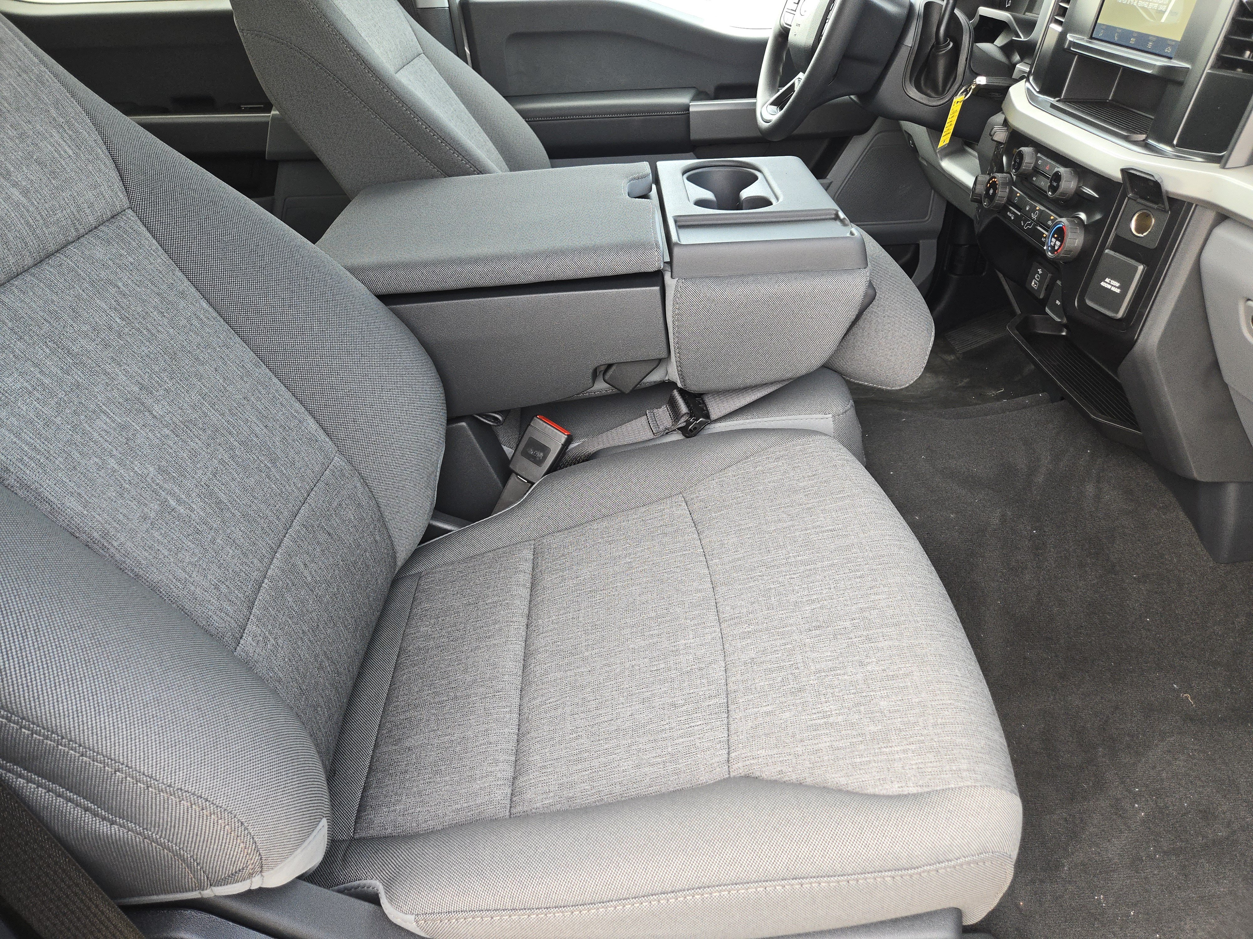 New 2026 Ford F250 XL w/ STX Appearance Package AWD/4WD image 9