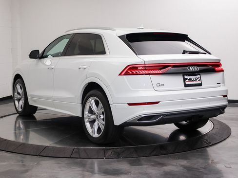 Used 2023 Audi Q8 Premium Plus w/ Premium Plus Package AWD/4WD image 3