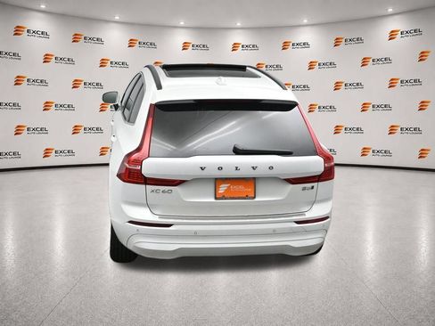 Used 2023 Volvo XC60 B5 Core AWD/4WD image 38