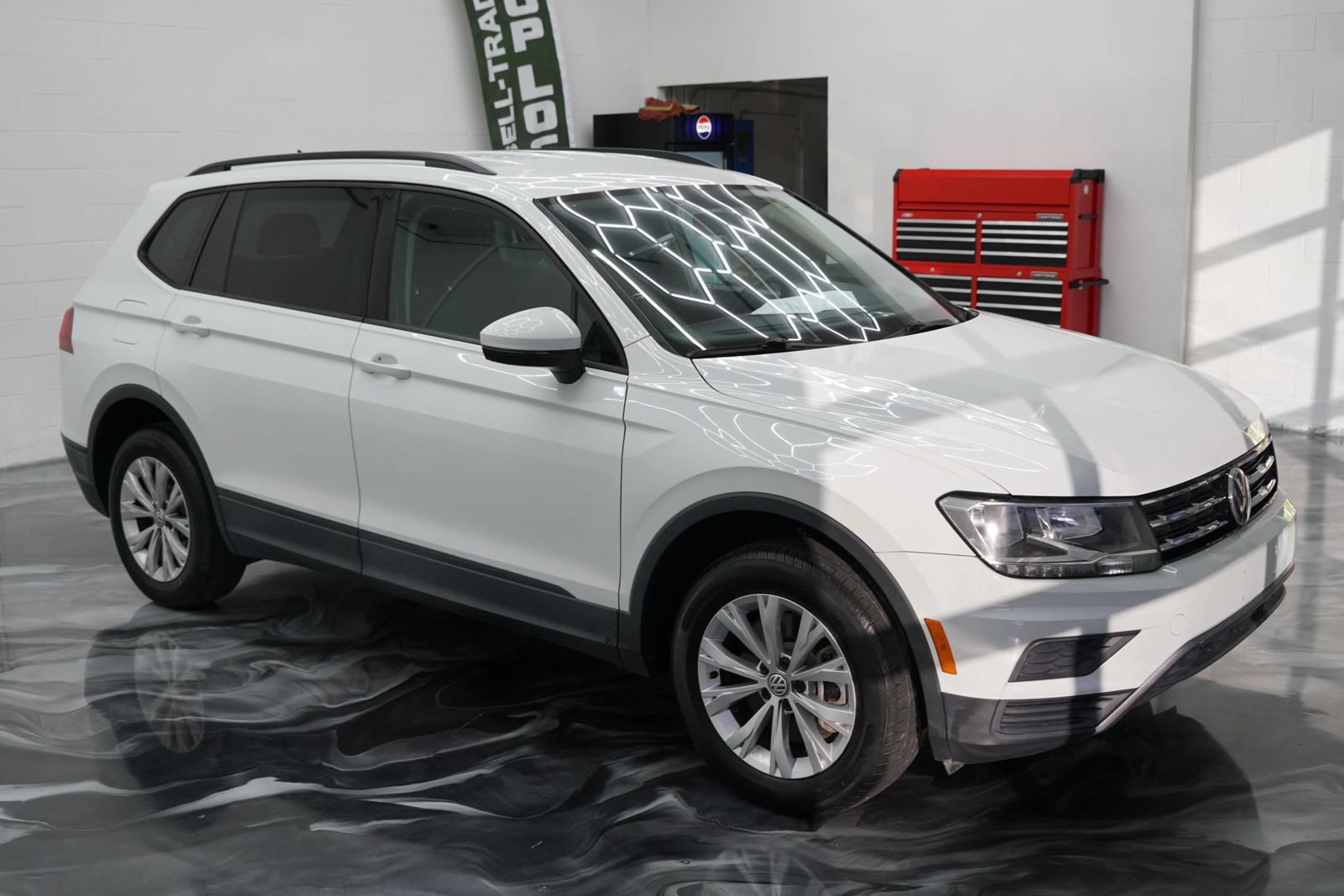 Used 2020 Volkswagen Tiguan S FWD image 3