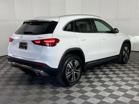New 2025 Mercedes-Benz GLA 250 4MATIC image 8