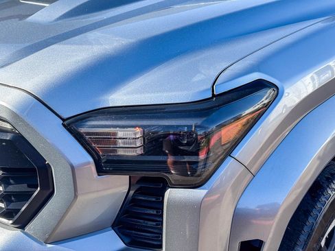 Certified 2024 Toyota Tacoma TRD Sport AWD/4WD image 9