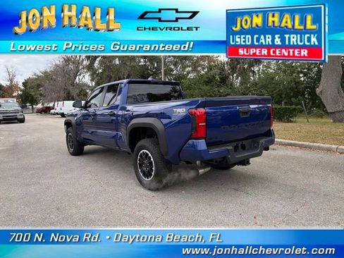 Used 2025 Toyota Tacoma TRD Off-Road image 9