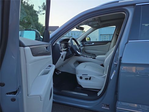 New 2026 Volkswagen Atlas SEL Premium R-Line AWD/4WD image 13