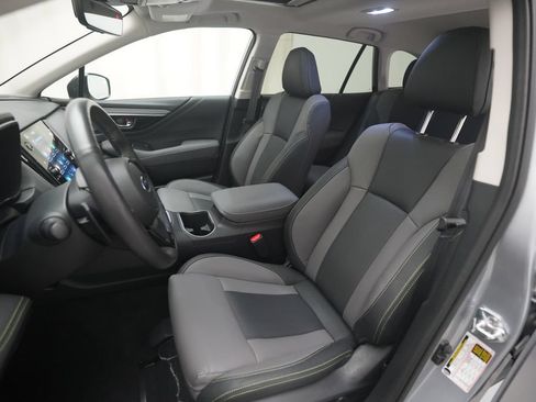 Used 2025 Subaru Outback Onyx Edition AWD/4WD image 7