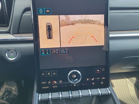 New 2026 GMC Terrain Denali AWD/4WD image 25