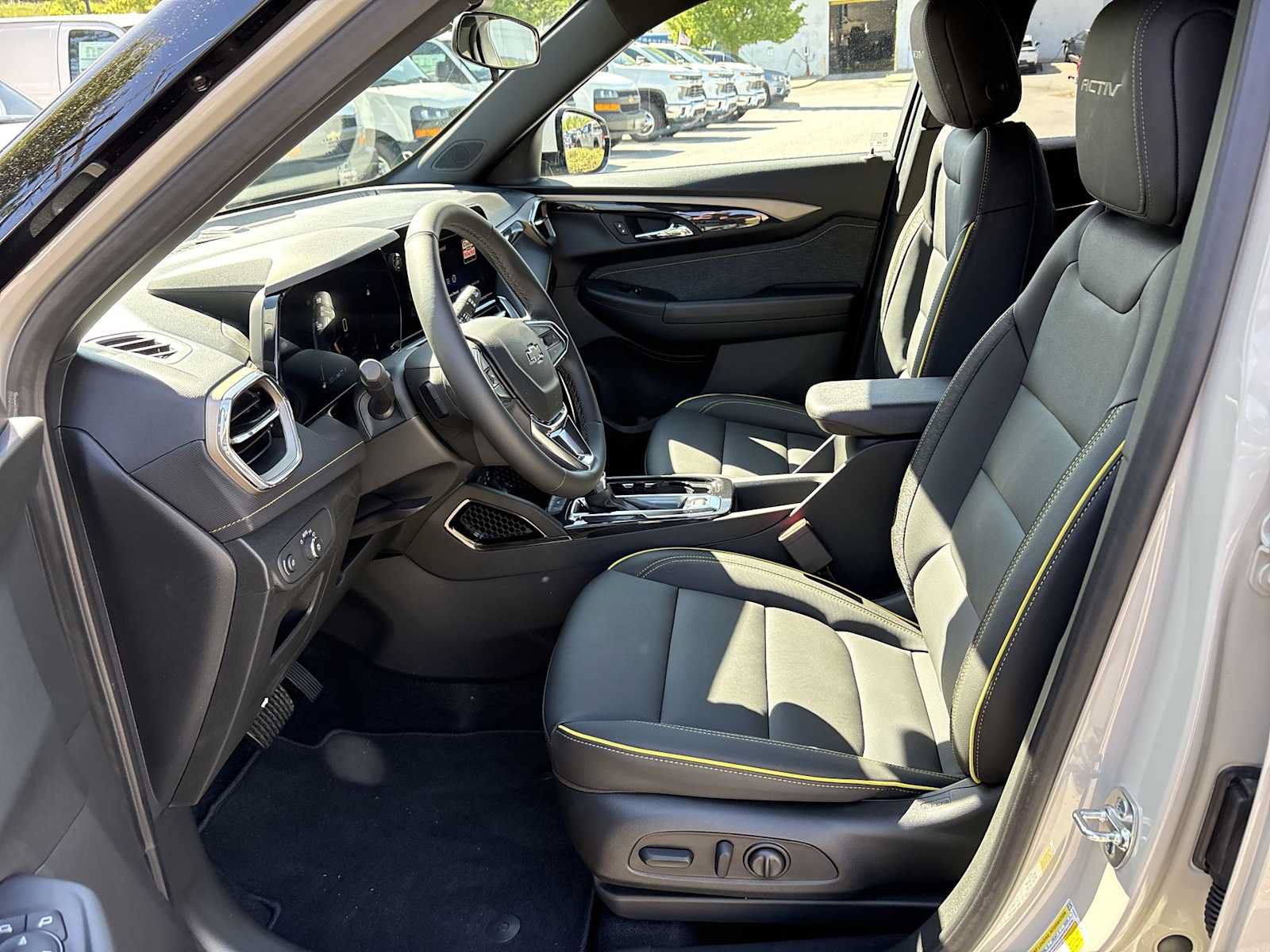 New 2026 Chevrolet TrailBlazer ACTIV w/ Driver Confidence Package AWD/4WD image 18
