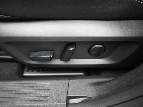 Used 2023 Nissan Rogue SL w/ SL Premium Package FWD image 7