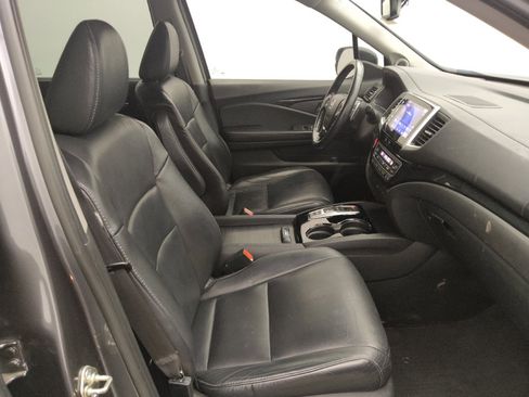 Used 2017 Honda Pilot Touring image 21