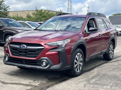 Certified 2025 Subaru Outback Premium AWD/4WD image 4