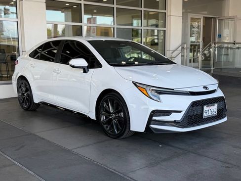 Certified 2024 Toyota Corolla SE FWD image 8
