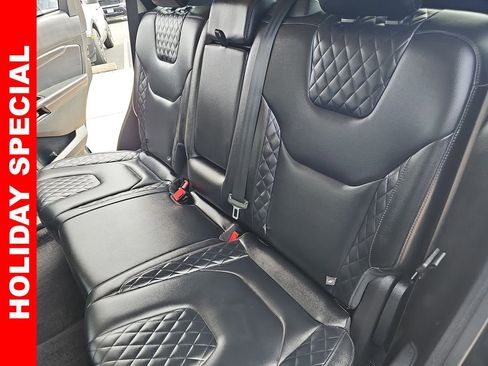 Used 2023 Ford Edge Titanium image 14