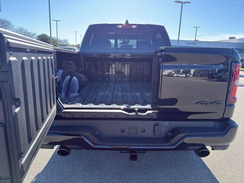 New 2026 RAM 1500 Big Horn AWD/4WD image 9