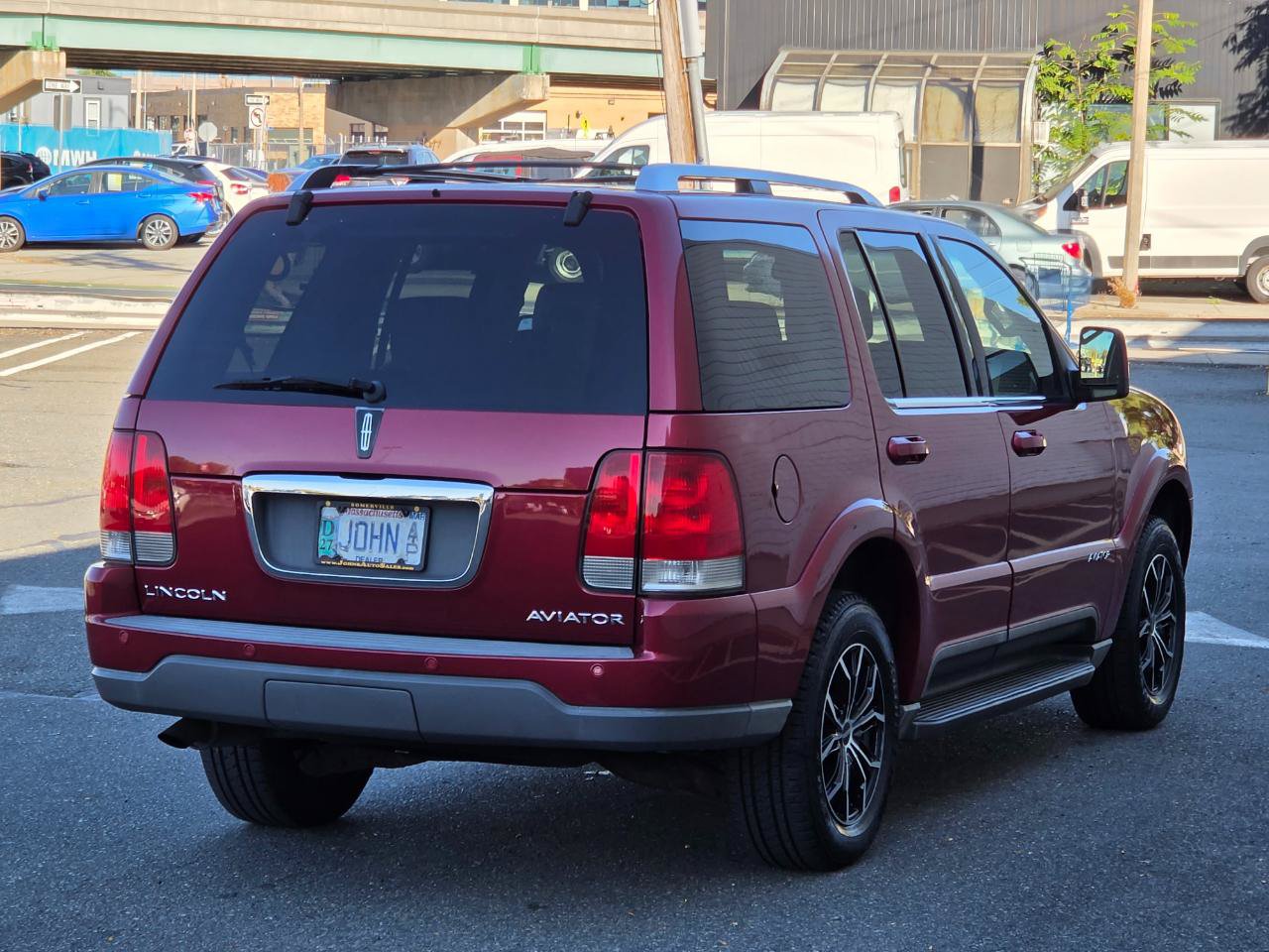 Used 2004 Lincoln Aviator AWD image 7