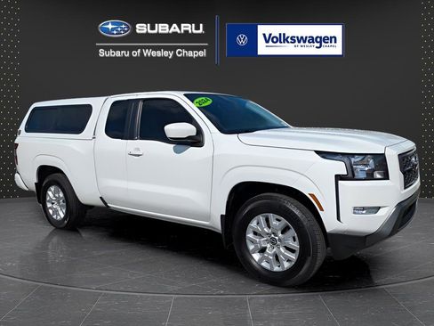 Used 2024 Nissan Frontier SV w/ SV Convenience Package RWD image 1