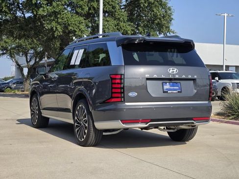 Certified 2026 Hyundai Palisade Calligraphy FWD image 5