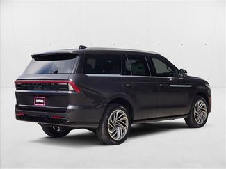 New 2025 Lincoln Navigator Reserve video 2