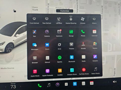 Used 2024 Tesla Model Y Long Range image 40