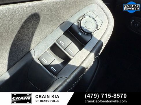 Used 2024 Buick Encore GX Sport Touring image 11