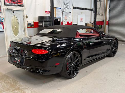 Used 2022 Bentley Continental GT Speed image 27