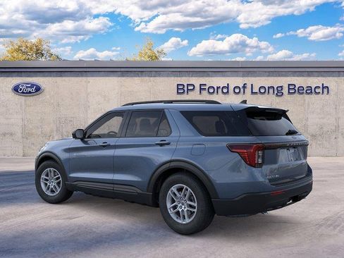 New 2026 Ford Explorer Active RWD image 4