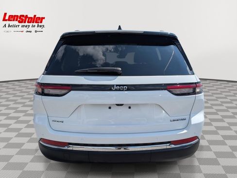 Used 2023 Jeep Grand Cherokee Limited AWD/4WD image 4