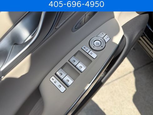 Used 2026 Genesis GV70 2.5T Select AWD/4WD image 14