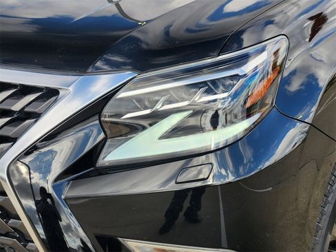 Used 2023 Lexus GX 460 Premium image 9