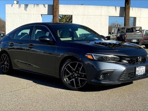 Used 2022 Honda Civic Sport Touring image 2