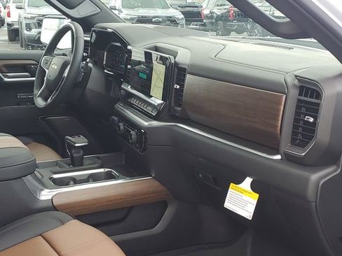 New 2026 Chevrolet Silverado 1500 High Country w/ Technology Package AWD/4WD image 29