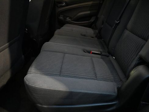 Used 2018 GMC Yukon SLE image 41