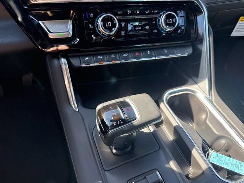 New 2026 GMC Sierra 1500 Denali AWD/4WD image 19