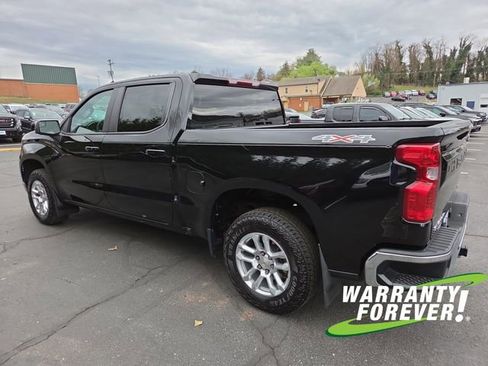 Used 2022 Chevrolet Silverado 1500 LT AWD/4WD image 5