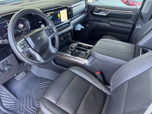 Certified 2025 Chevrolet Silverado 1500 LT Trail Boss w/ Convenience Package II AWD/4WD image 9