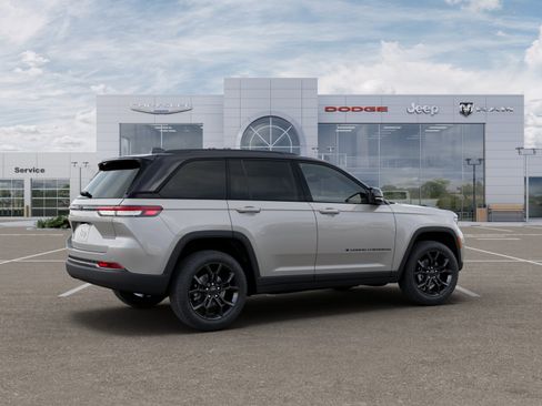 New 2025 Jeep Grand Cherokee Limited image 32