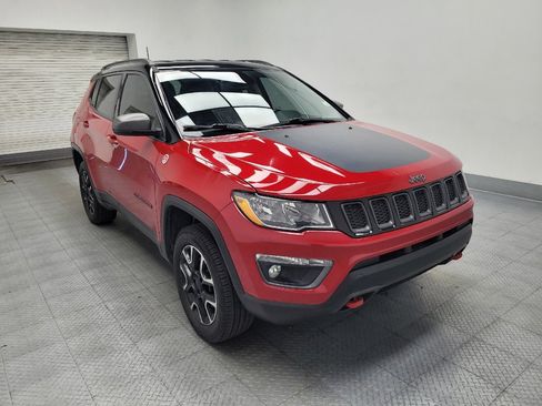 Used 2020 Jeep Compass Trailhawk AWD/4WD image 13