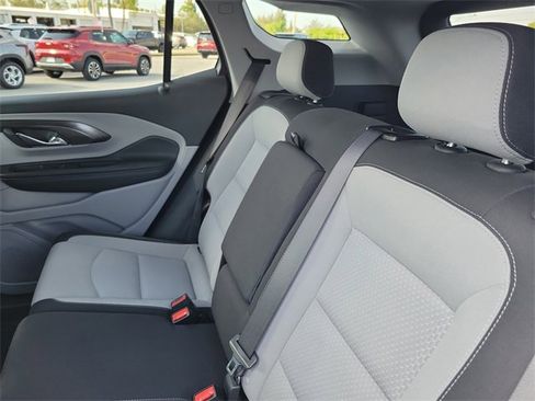 Certified 2024 GMC Terrain SLE image 10