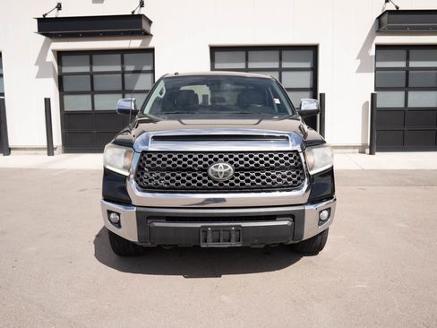 Used 2019 Toyota Tundra SR5 w/ SR5 Upgrade Package AWD/4WD image 2