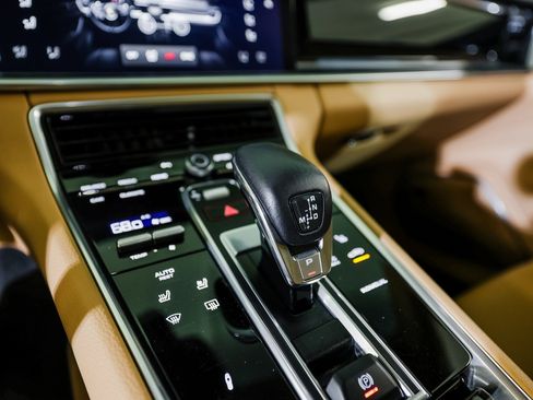 Certified 2023 Porsche Panamera 4S image 20