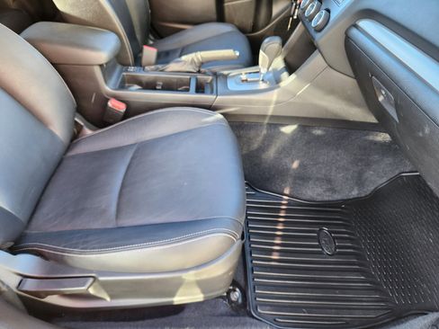 Used 2014 Subaru Crosstrek 2.0i Limited w/ Popular Package #2 image 16