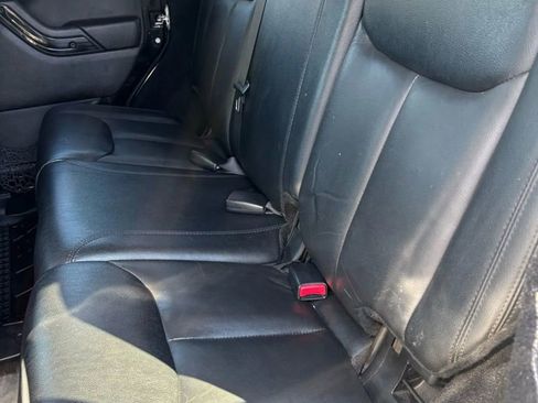 Used 2015 Jeep Wrangler Unlimited Sahara image 11