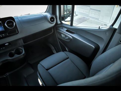 New 2025 Mercedes-Benz Sprinter 2500 image 7