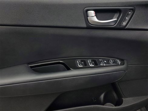 Used 2018 Kia Optima SX image 18