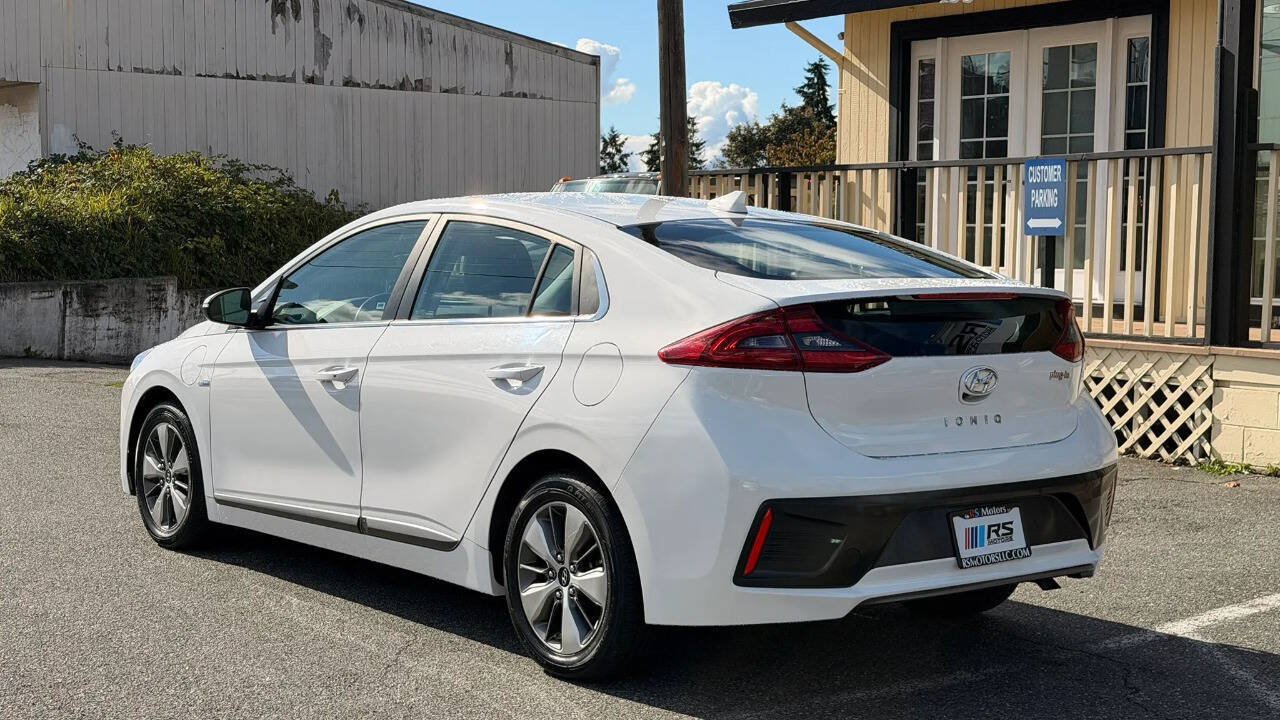 Used 2019 Hyundai Ioniq Limited FWD image 3